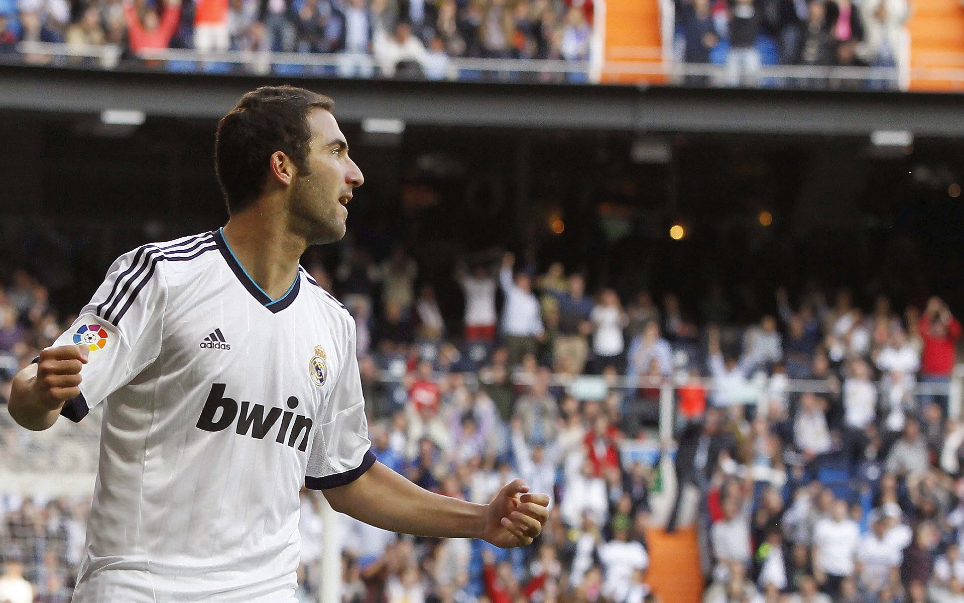 哈里·马奎尔因伤无缘欧洲杯，表达失望之情，哈里马奎尔实况手游